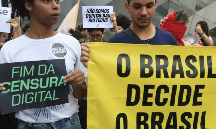 Sociedade civil manifesta preocupação ao TSE por censura nas redes