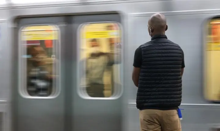 SP: greve na CPTM paralisa parcialmente três linhas de trens
