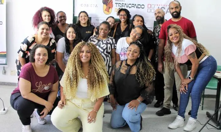 Trançando Arte inicia atividades com acolhimento, valorização cultural e formação para mulheres