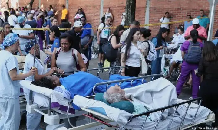 Tremor gera crise hospitalar e toque de recolher na Colômbia 