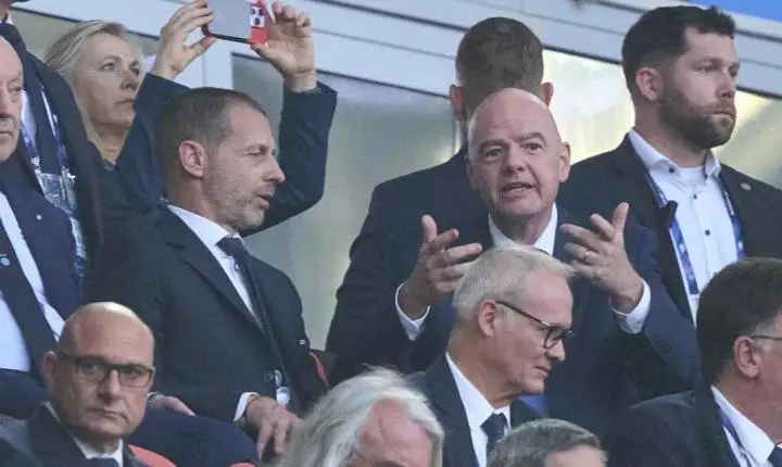 UEFA, Concacaf e AFC se unem contra Infantino e ameaçam romper com a Fifa